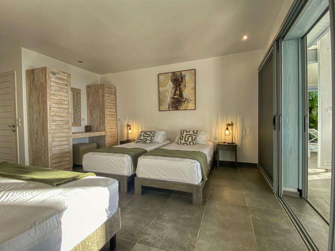 24.Location Villa piscine vue mer Deshaies Guadeloupe_Chambre 2.